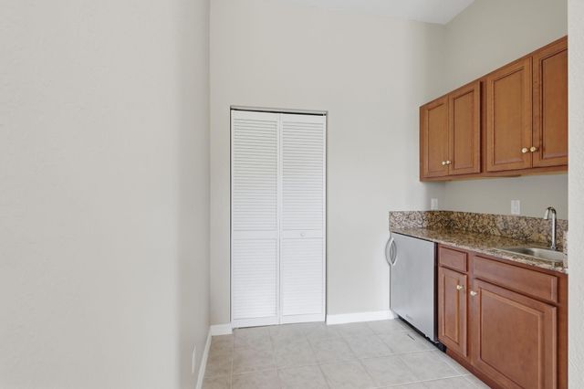 627 Dakota Drive, Jupiter, FL 33458