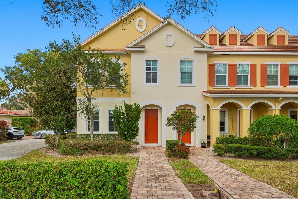 627 Dakota Drive, Jupiter, FL 33458