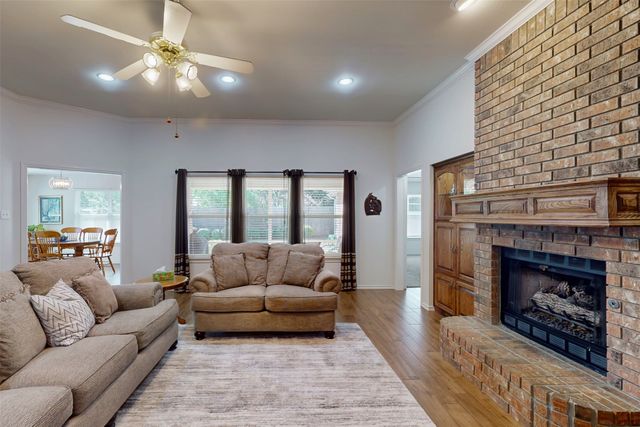1057 Springwood Drive, Saginaw, TX 76179