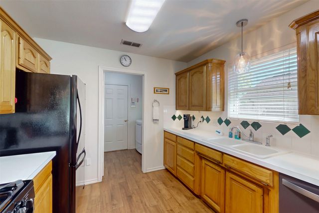 1057 Springwood Drive, Saginaw, TX 76179