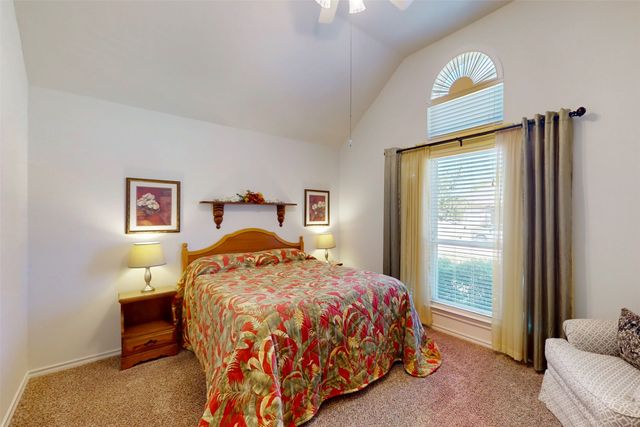 1057 Springwood Drive, Saginaw, TX 76179