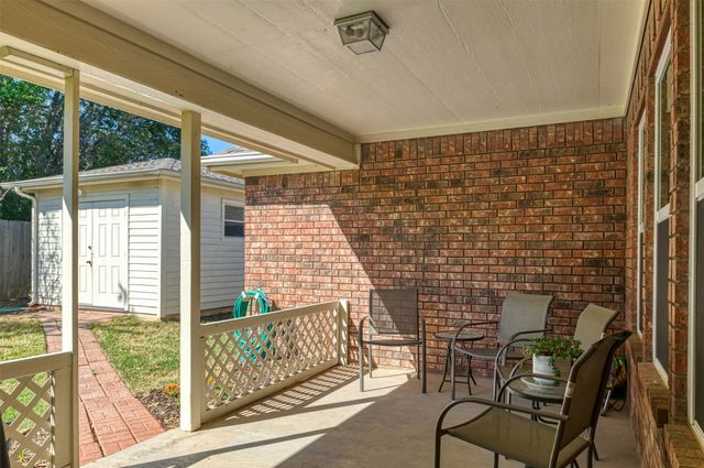 1057 Springwood Drive, Saginaw, TX 76179