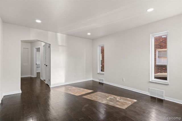 16166 Lauder Street, Detroit, MI 48235