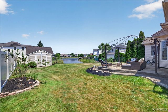 28 Apple Blossom Boulevard, Lancaster, NY 14086