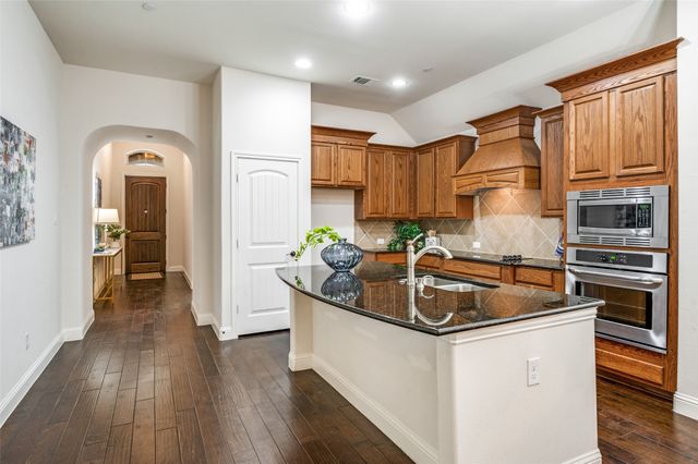 8621 Grassland Drive, Mckinney, TX 75070