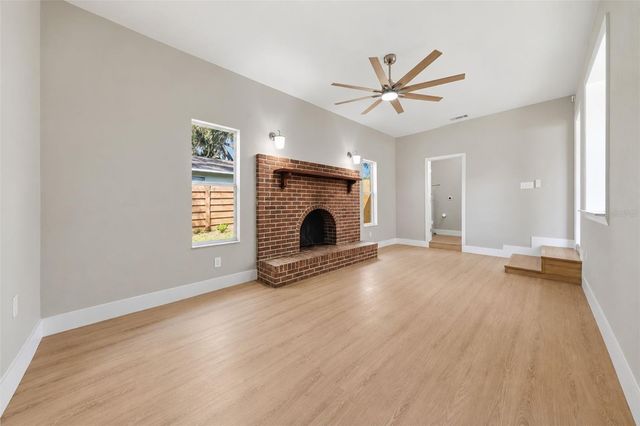 141 SE 33RD AVENUE, Ocala, FL 34471