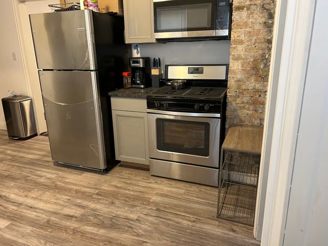 2718 E 78th Street, Chicago, IL 60649