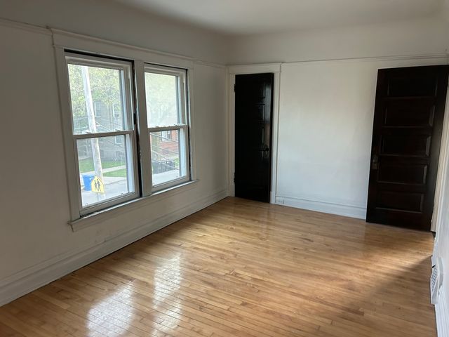 2718 E 78th Street, Chicago, IL 60649