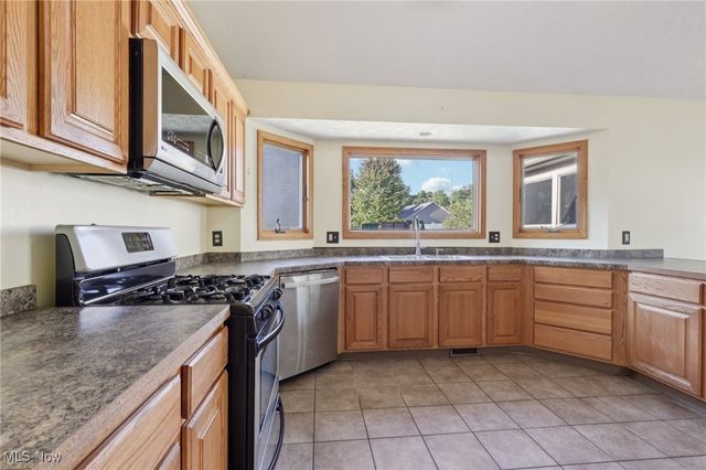 3619 Rowland Avenue NE, Canton, OH 44714