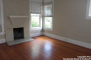 270 Post Ave Apt 3, San Antonio, TX 78215