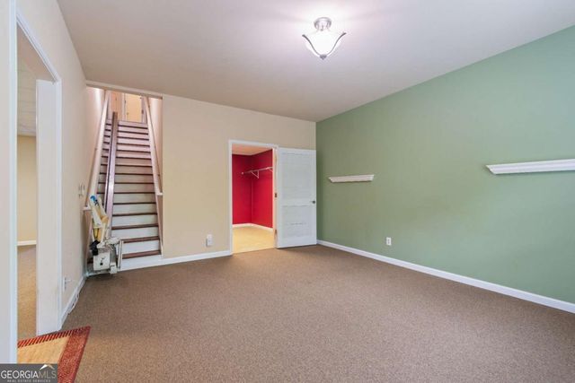 129 Holiday Road 64, Buford, GA 30518