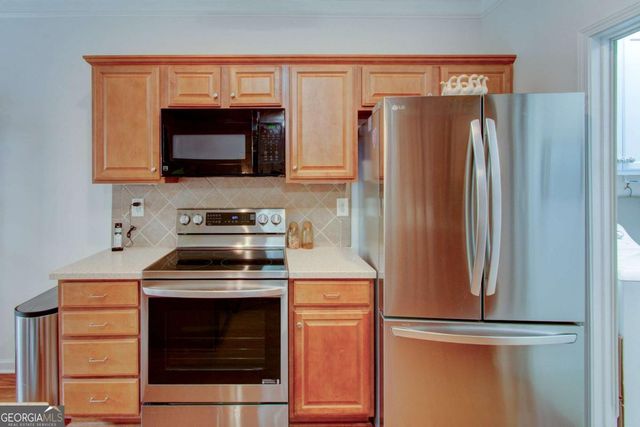 129 Holiday Road 64, Buford, GA 30518