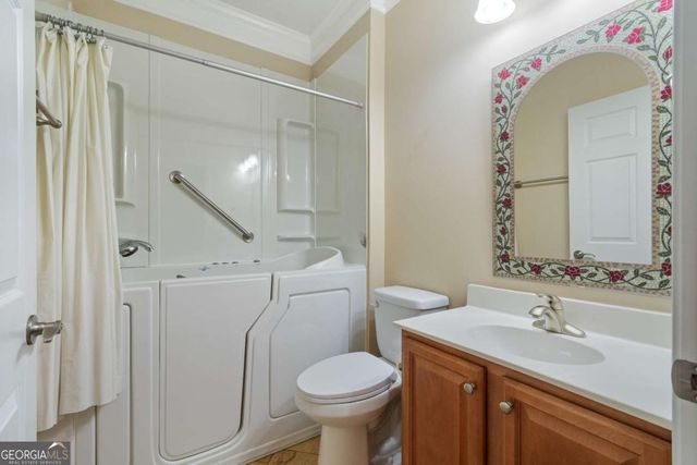 129 Holiday Road 64, Buford, GA 30518