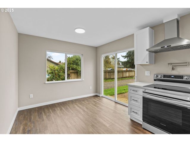 3520 ELMIRA Rd, Eugene, OR 97402