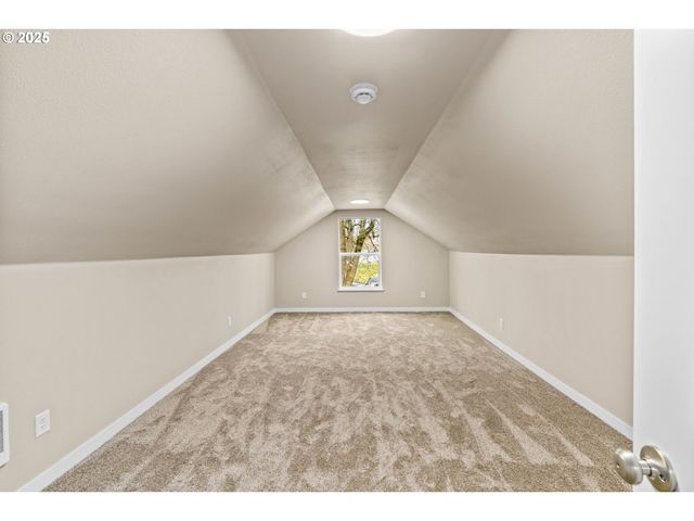 3520 ELMIRA Rd, Eugene, OR 97402