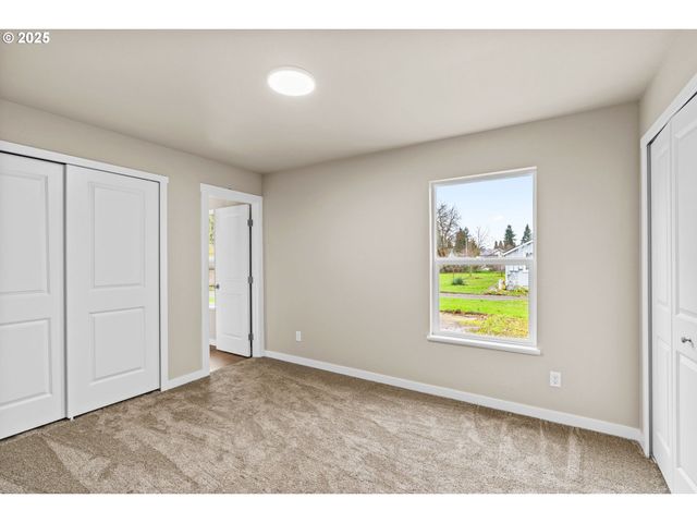 3520 ELMIRA Rd, Eugene, OR 97402