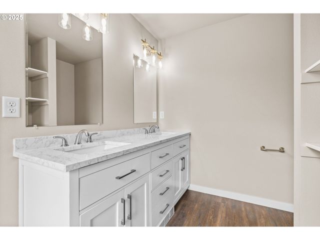 3520 ELMIRA Rd, Eugene, OR 97402