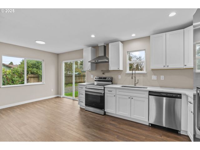 3520 ELMIRA Rd, Eugene, OR 97402