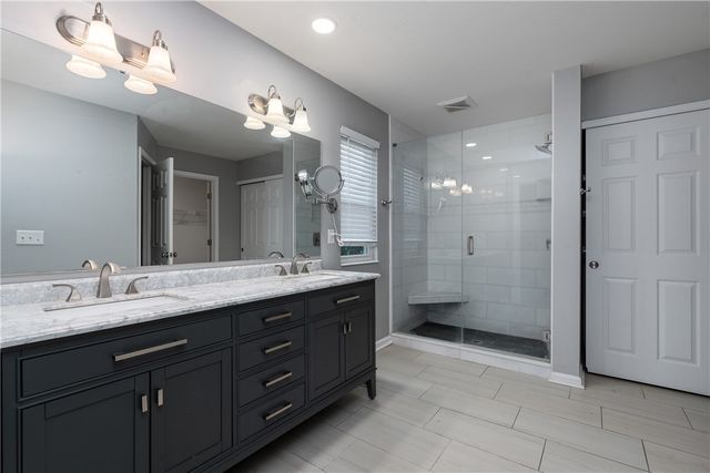 40 Shady Pines Avenue, Springboro, OH 45066
