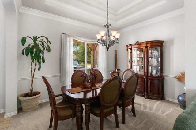 8402 Pecan Creek Drive, Arlington, TX 76001