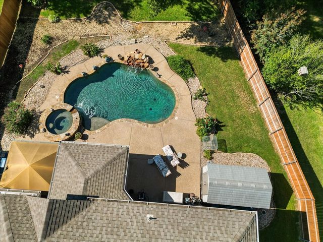 8402 Pecan Creek Drive, Arlington, TX 76001