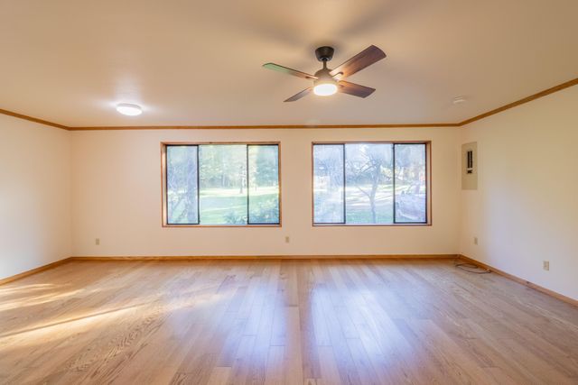 230 Hussey Lane, Grants Pass, OR 97527