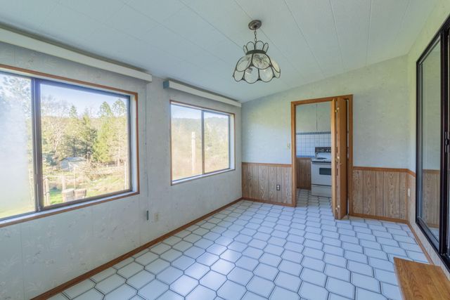 230 Hussey Lane, Grants Pass, OR 97527