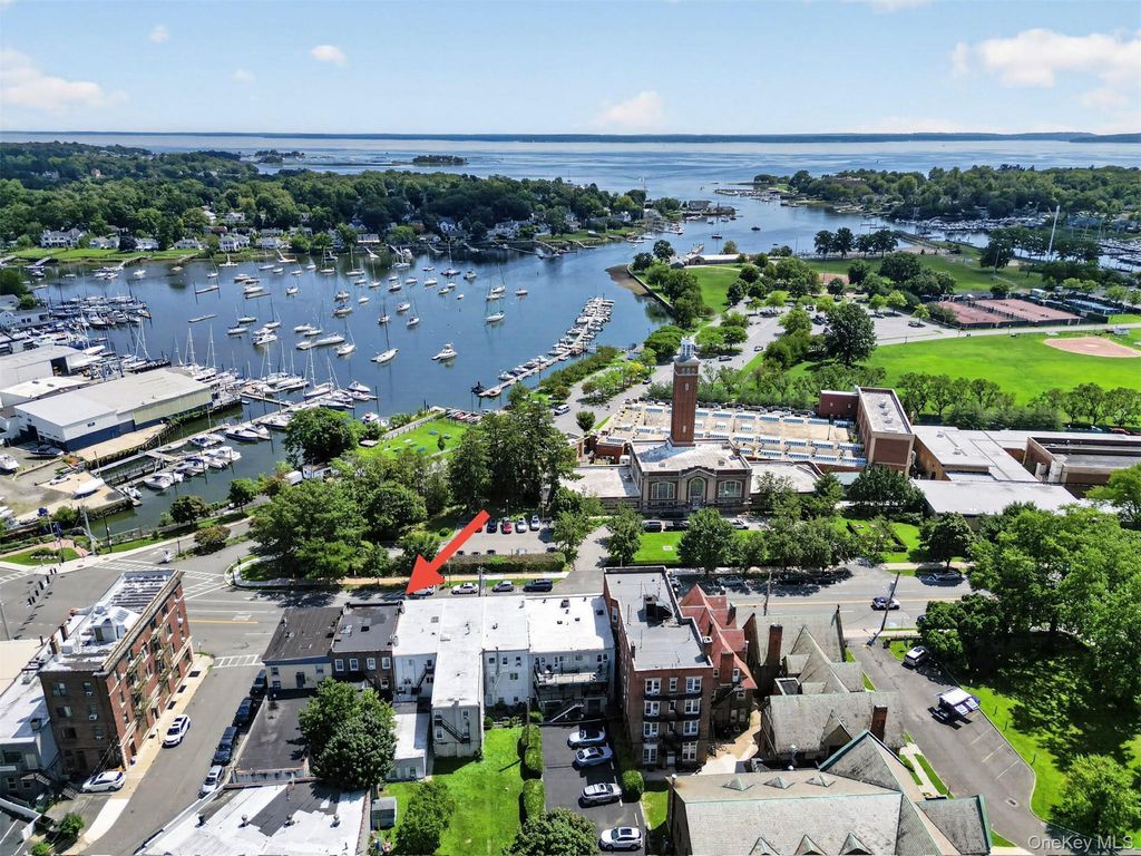 132 W Boston Post Road, Mamaroneck, NY 10543 — photo 2