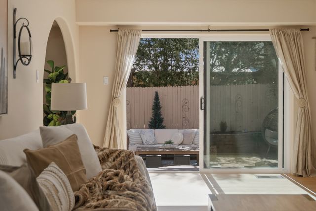 467 Brighton, White Rock, NM 87547