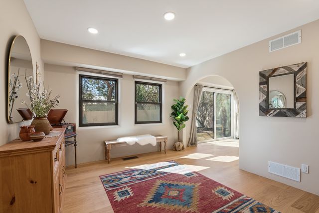 467 Brighton, White Rock, NM 87547