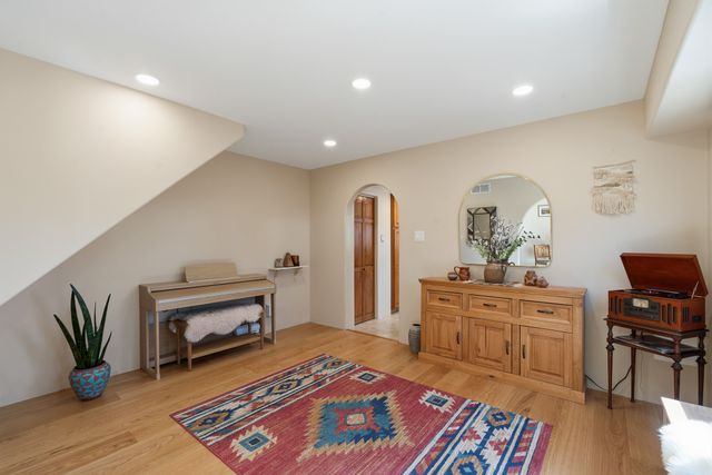 467 Brighton, White Rock, NM 87547