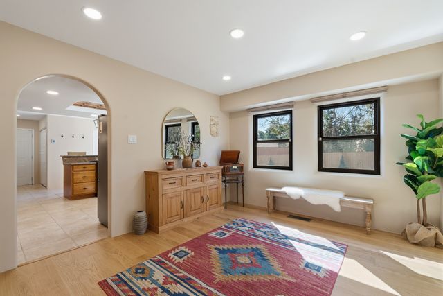 467 Brighton, White Rock, NM 87547