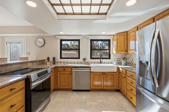 467 Brighton, White Rock, NM 87547