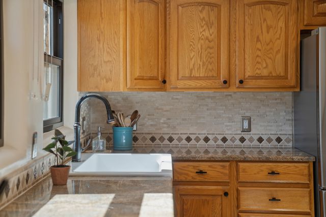 467 Brighton, White Rock, NM 87547