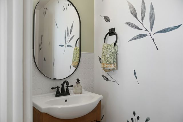 467 Brighton, White Rock, NM 87547