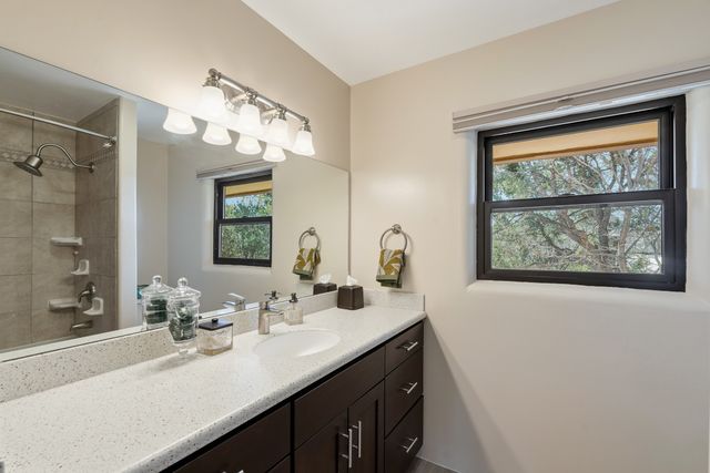 467 Brighton, White Rock, NM 87547