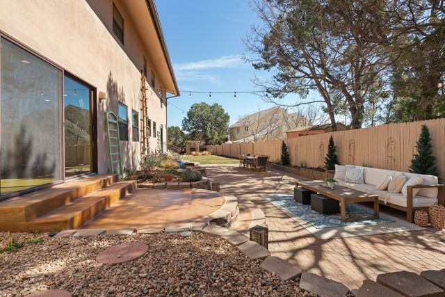 467 Brighton, White Rock, NM 87547