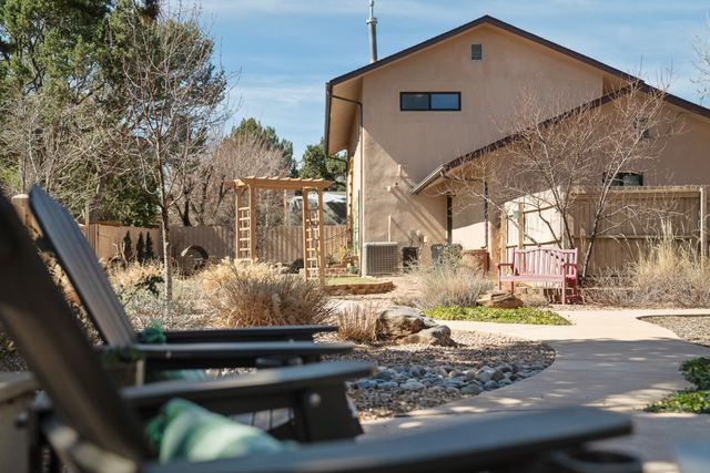 467 Brighton, White Rock, NM 87547