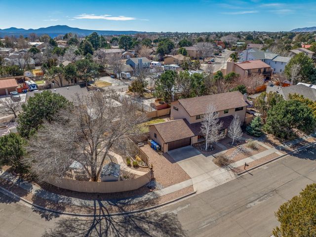 467 Brighton, White Rock, NM 87547