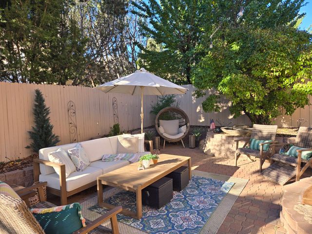 467 Brighton, White Rock, NM 87547