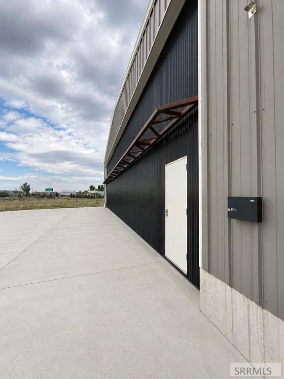 Image 13 of property listing at 3906 Airport Road # 1, Rigby, ID 83442