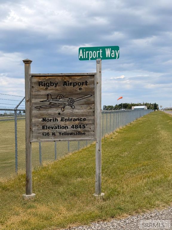 Image 15 of property listing at 3906 Airport Road # 1, Rigby, ID 83442