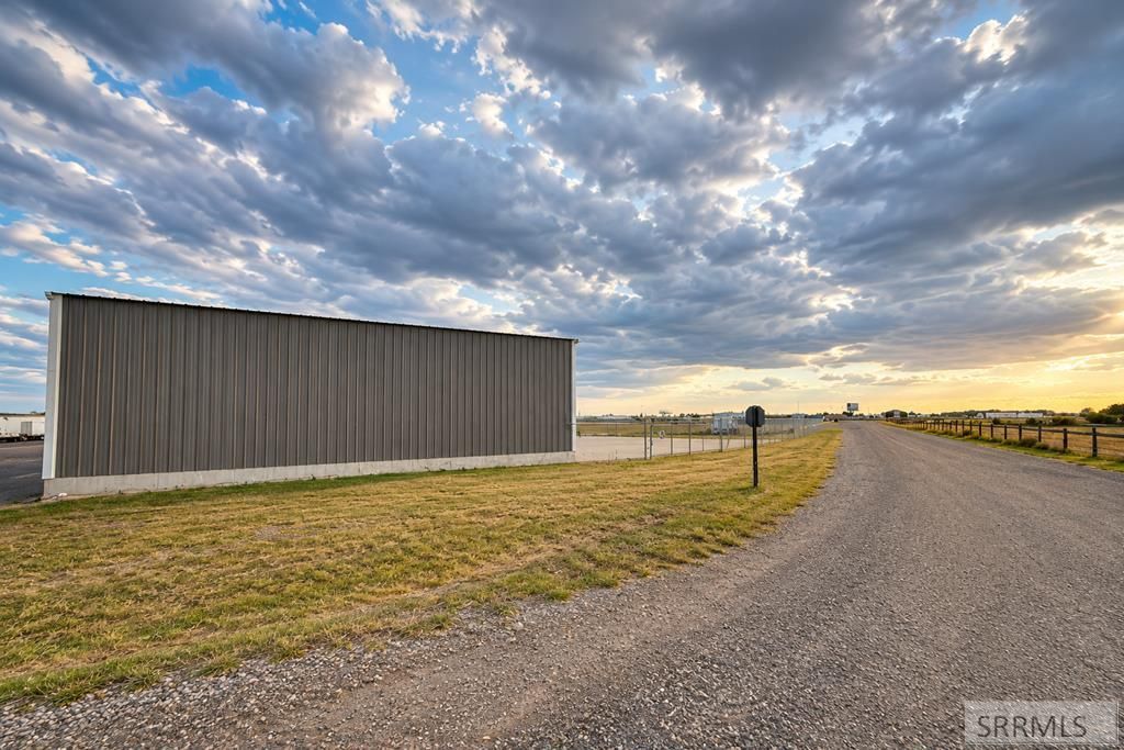 Image 16 of property listing at 3906 Airport Road # 1, Rigby, ID 83442