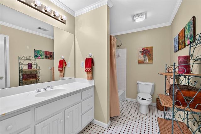12190 Brookfield Club Drive, Roswell, GA 30075