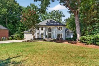 12190 Brookfield Club Drive, Roswell, GA 30075