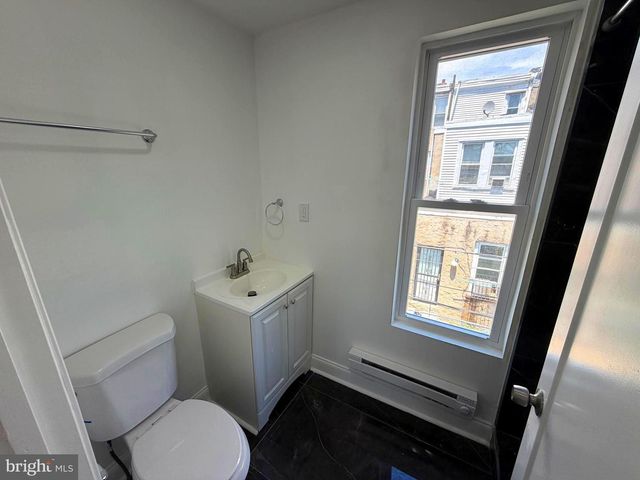 2851 W OAKDALE ST, Philadelphia, PA 19132