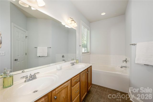 5 Hoolet Court, Biltmore Lake, NC 28715