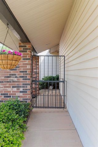 12124 Cliff Rose Drive, Oklahoma City, OK 73162