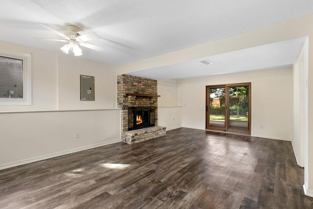 20615 207th Court W, Lakeville, MN 55044