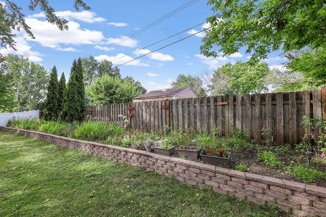 20615 207th Court W, Lakeville, MN 55044